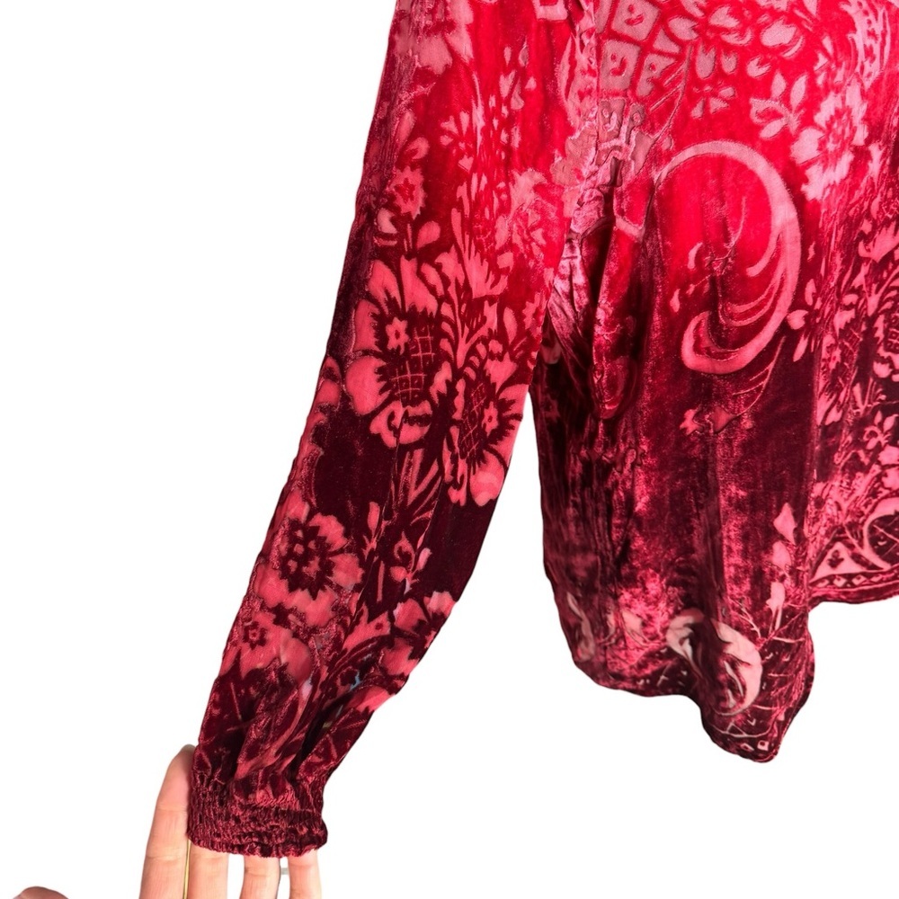 Sundance Red Velvet Burnout Boho Blouse M Silk Blend Romantic Cottagecore Top - Picture 2 of 7